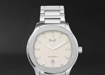 موقع MR PORTER يطرح الساعات والمجوهرات الفاخرة من Piaget في شهر سبتمبر